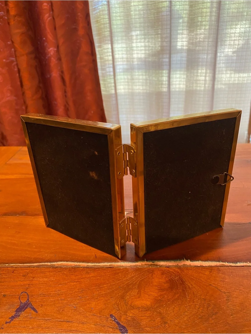 Classic Brass Double Hinged Picture Frame